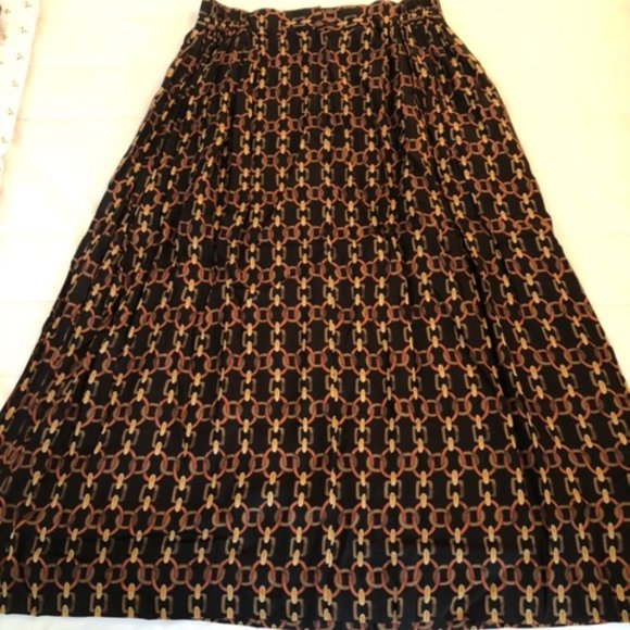 Evan Picone Dresses & Skirts - Evan- Picone Patterned Long Skirt
